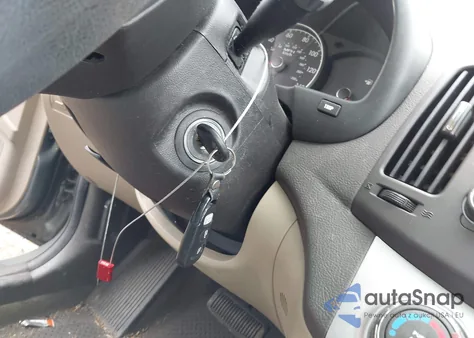 2009 Hyundai Elantra Gls z USA, uszkodzony, nr VIN KMHDU46D09U802461